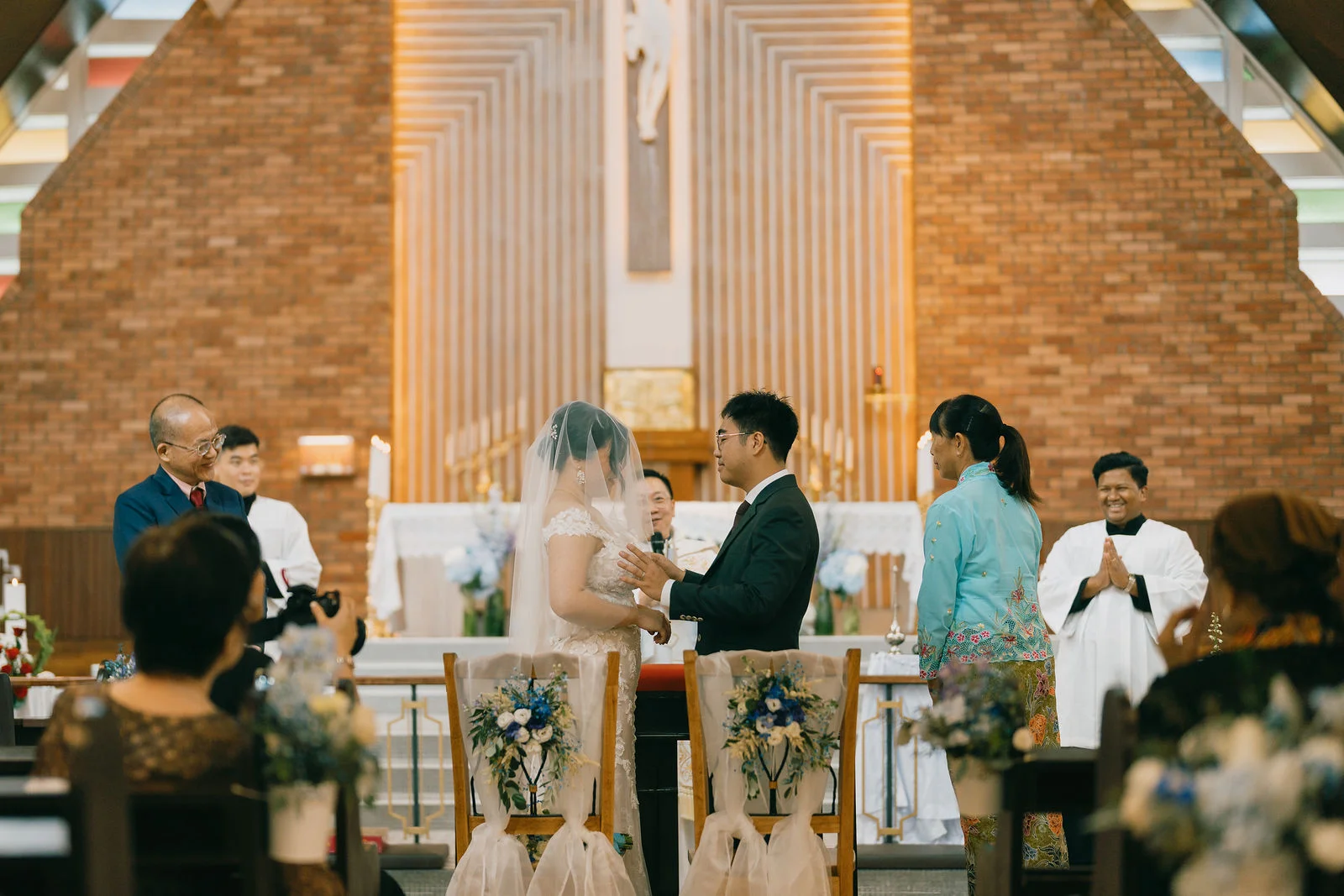 E & H wedding photo 18