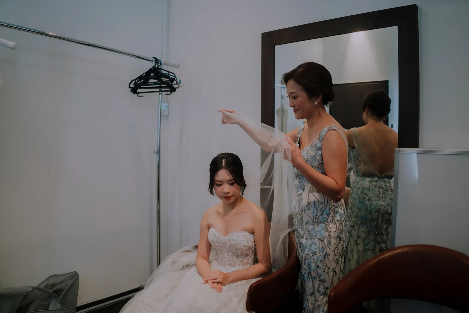 F & R wedding photo 4