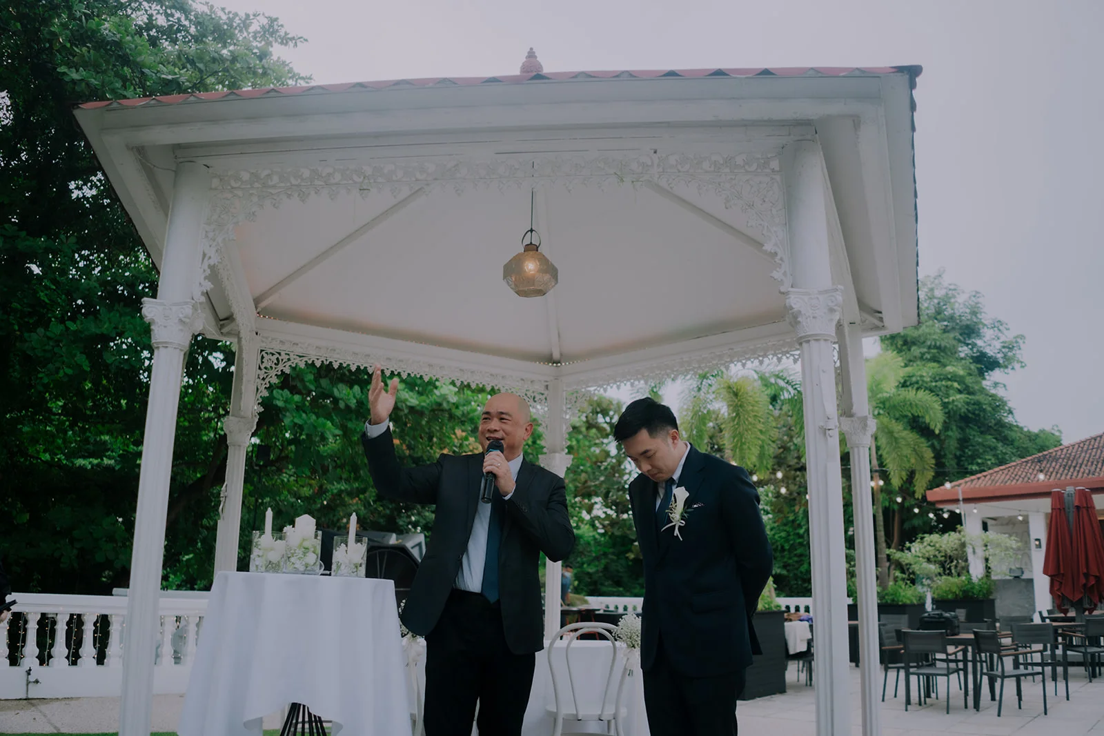 F & R wedding photo 10