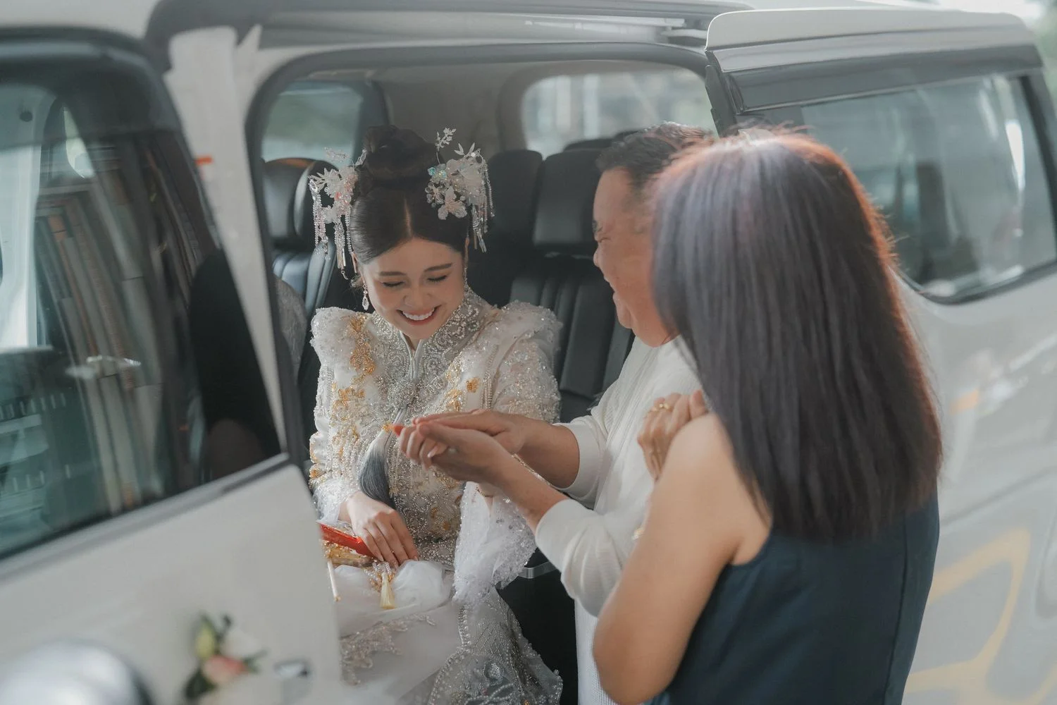 J & E wedding photo 40