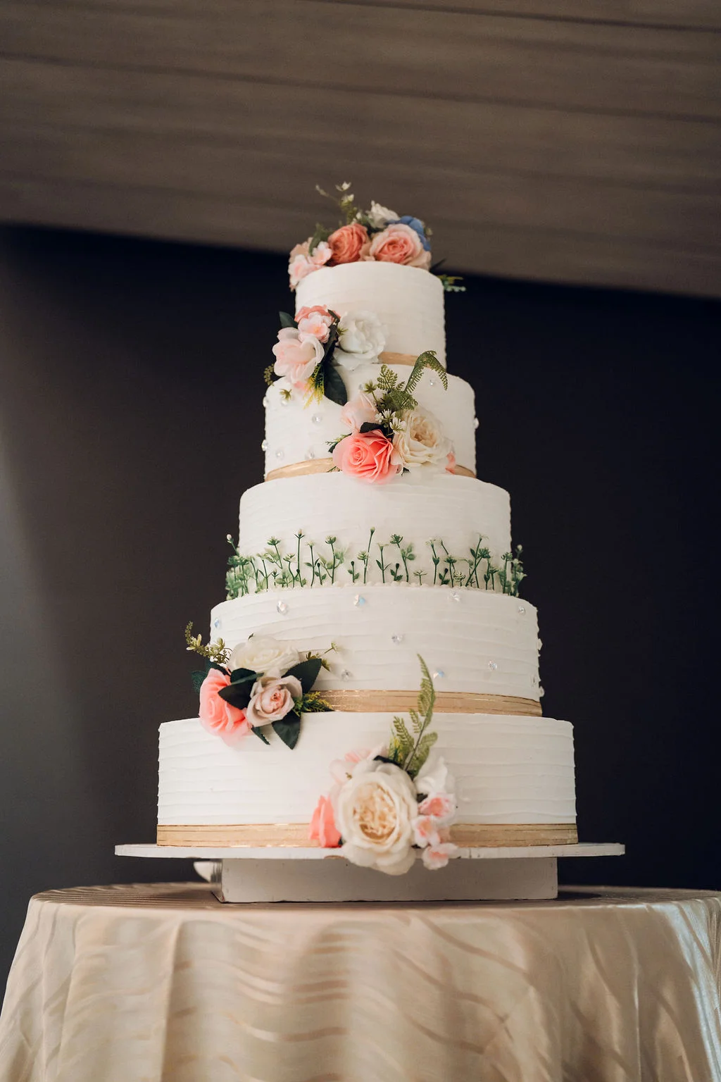 V & H wedding photo 159