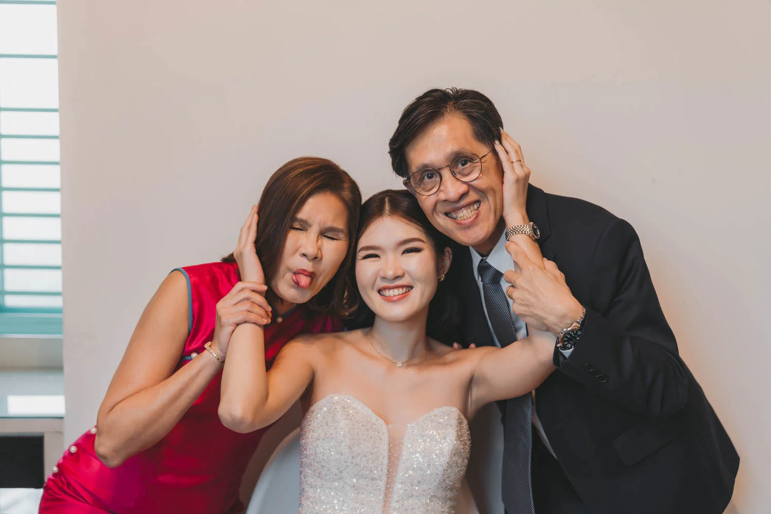 N & X wedding photo 16