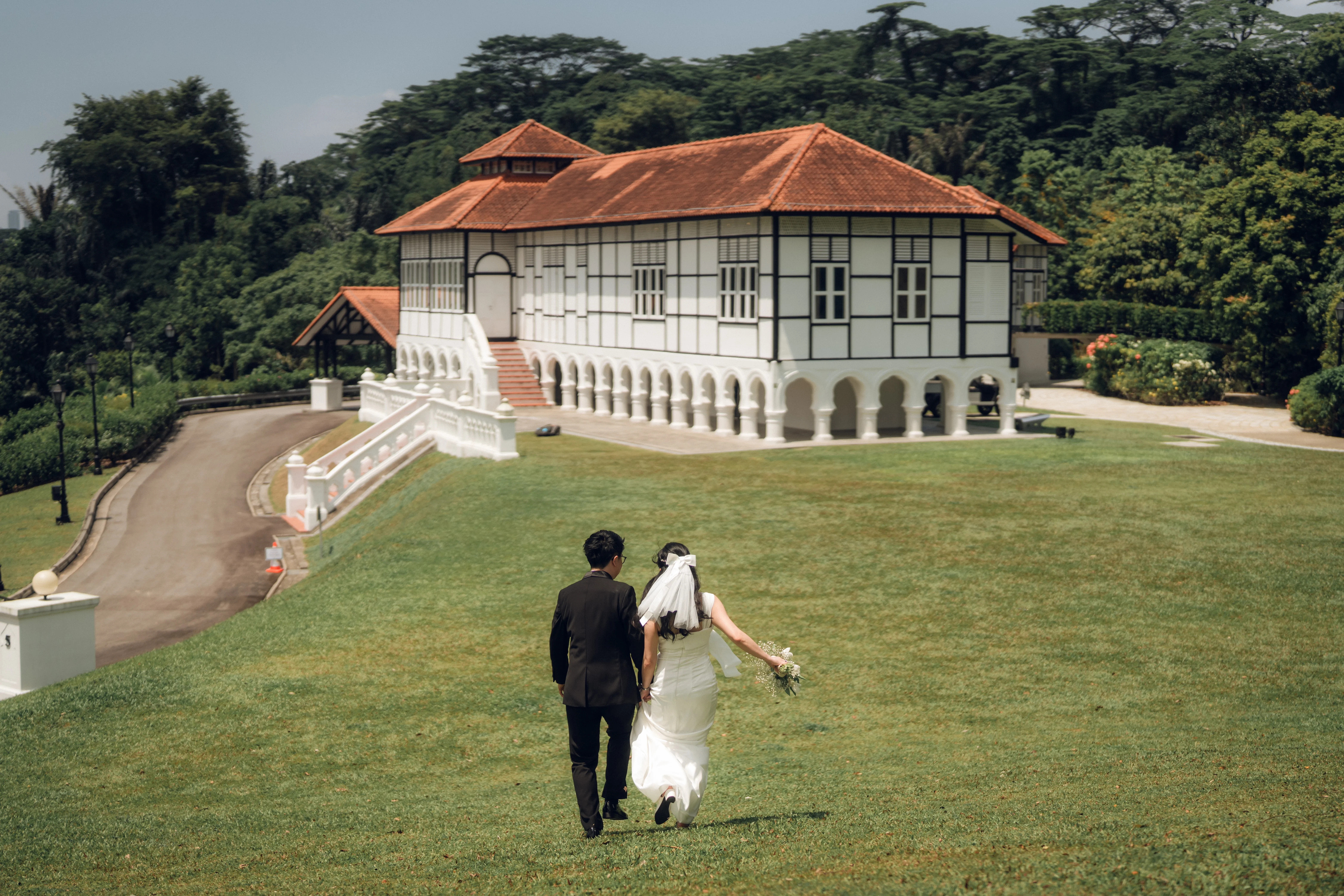 A Merry Mayhem - Photo 3