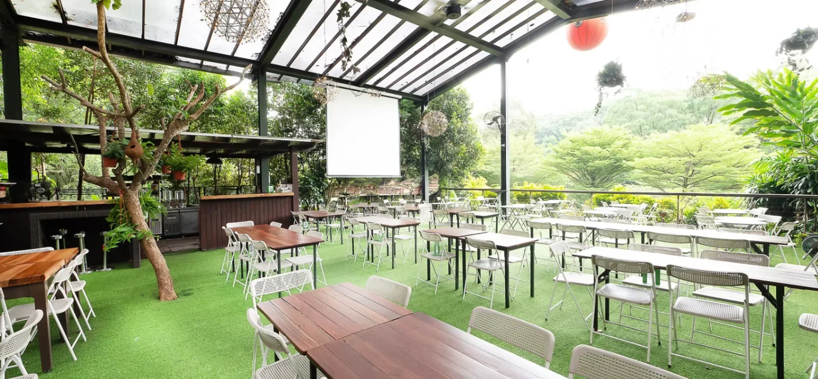 Green Terrace (3/4 Restaurant) - Photo 3