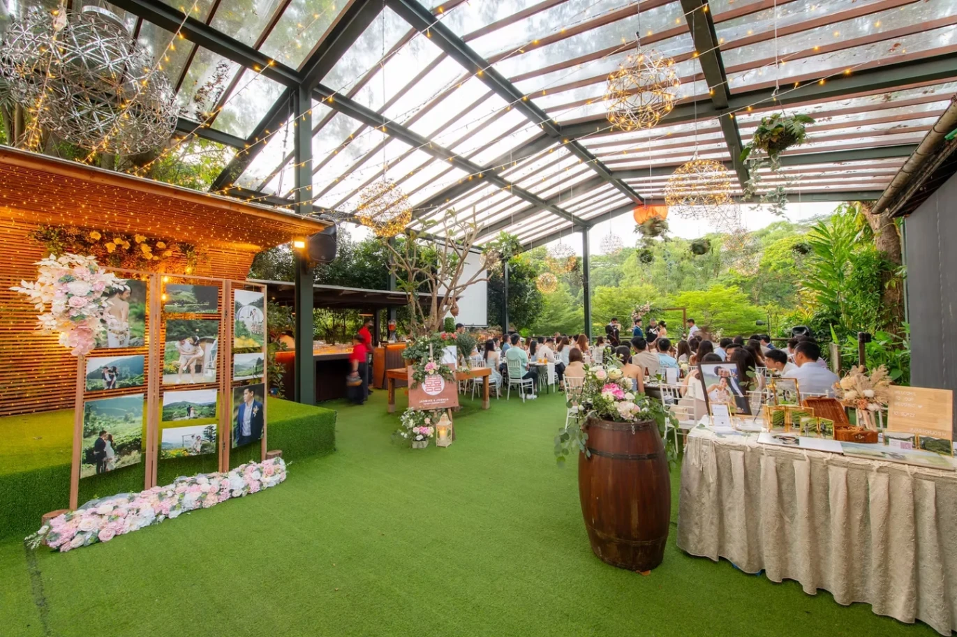 Whole Garden (1/2 Restaurant) - Photo 1