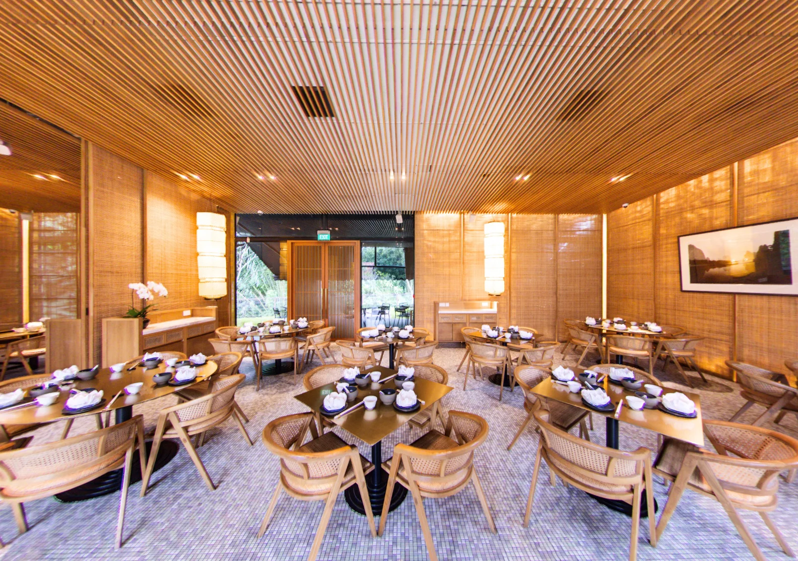 Main Dining Hall + Dining Room - Photo 3