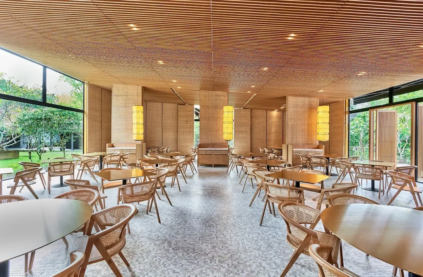 Main Dining Hall + Dining Room - Photo 2