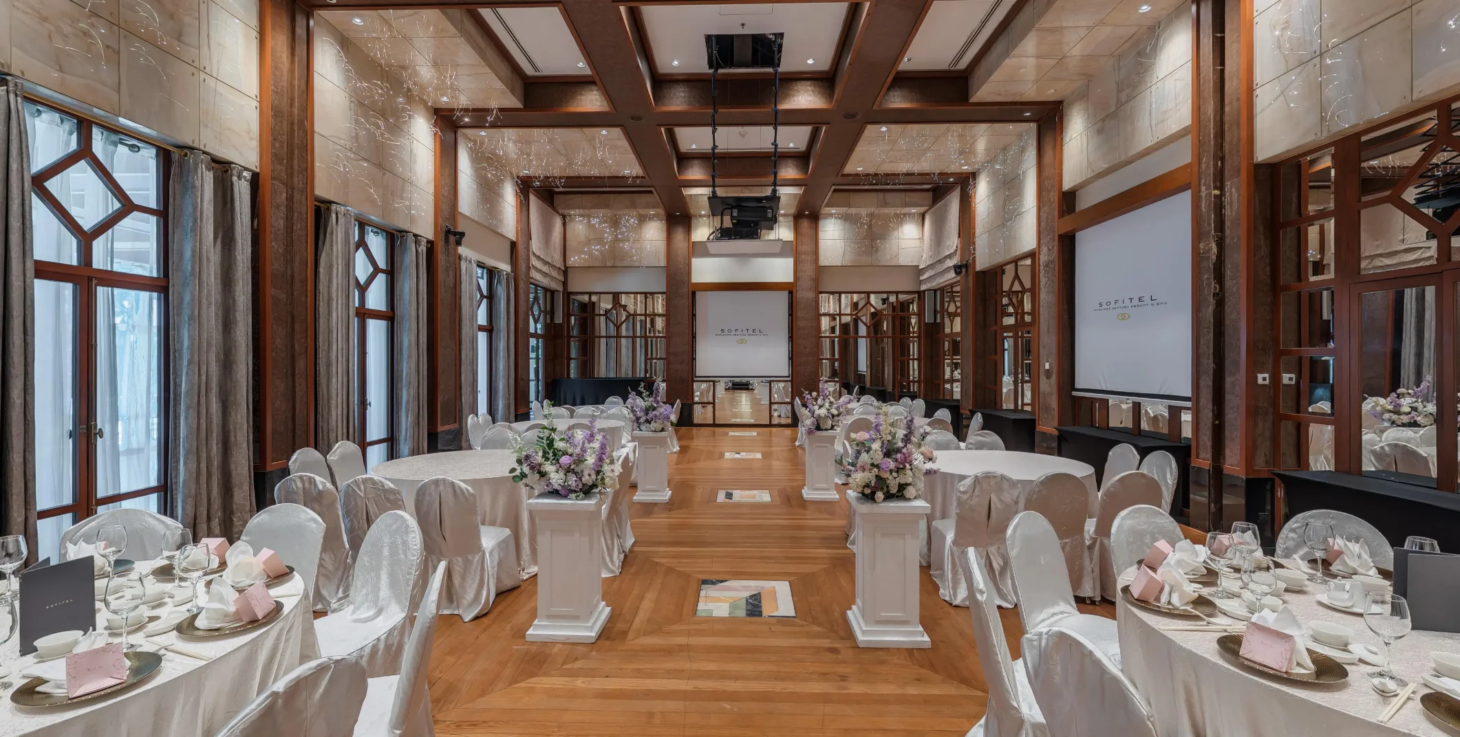 Saffron Ballroom - Photo 1