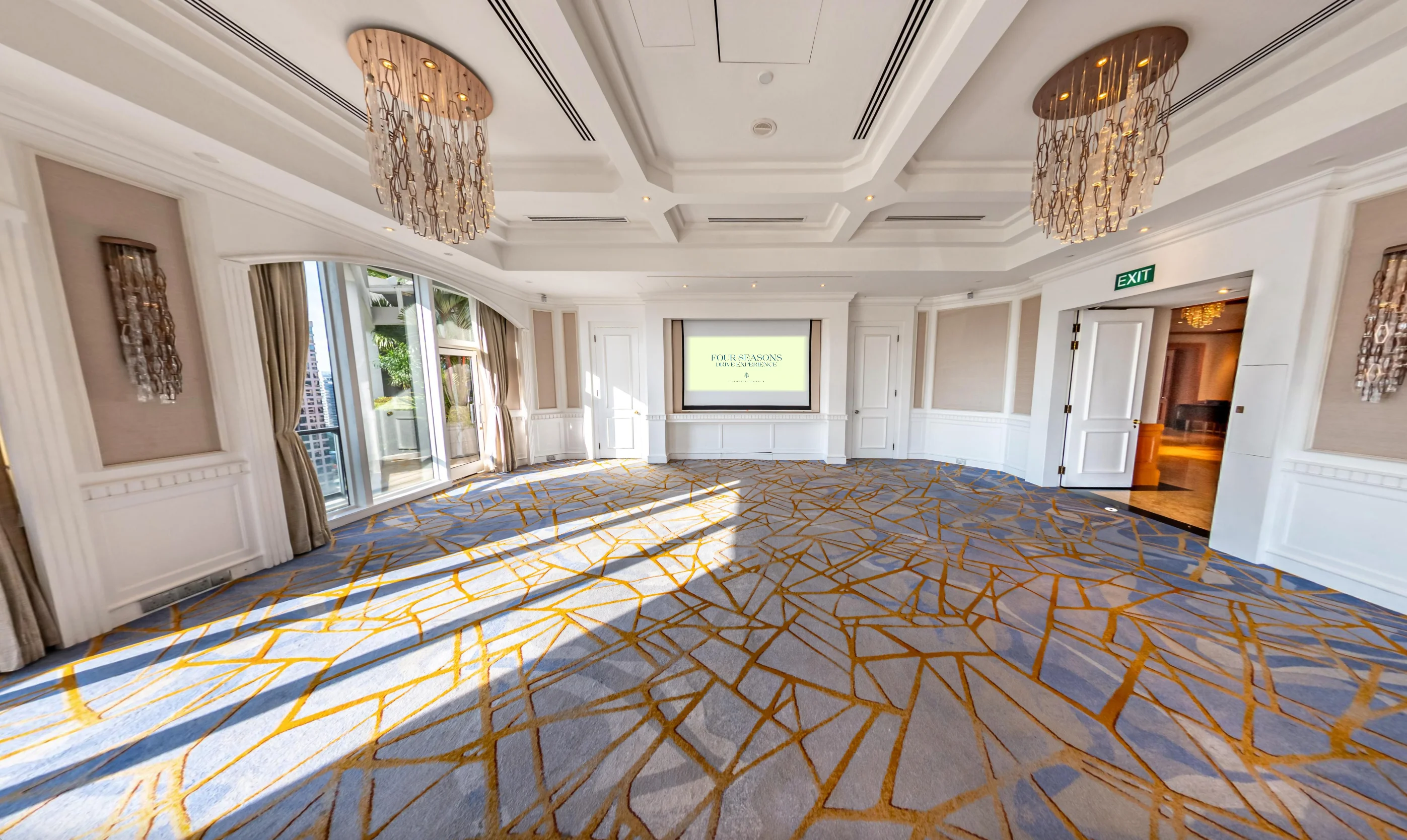 Windows East - Photo 2