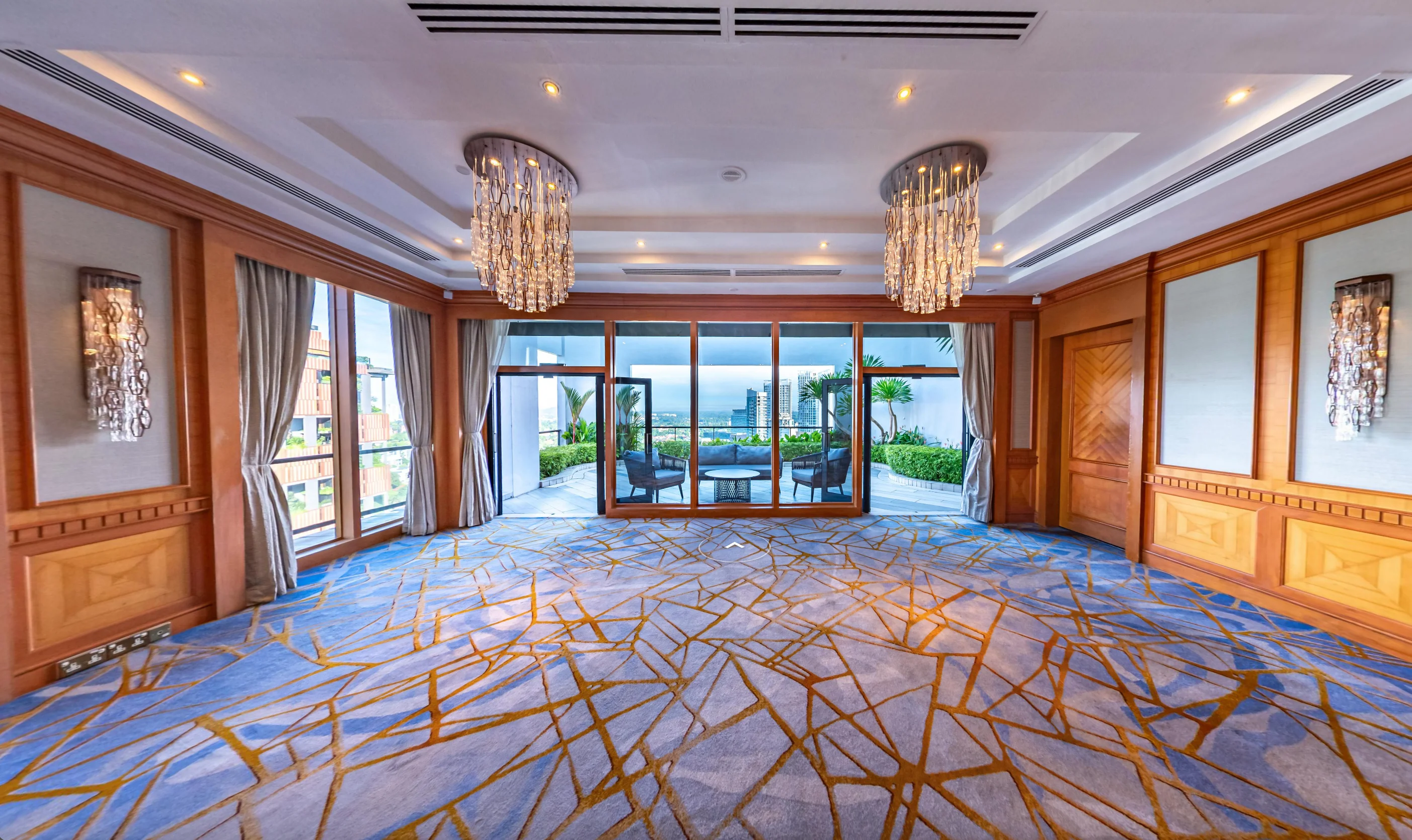 Windows West - Photo 1