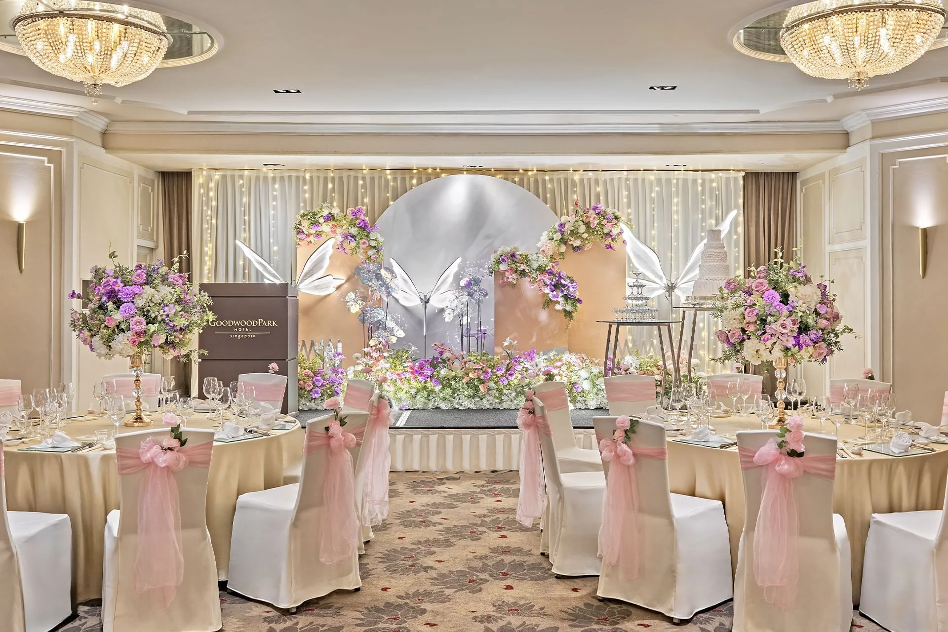 Tudor Ballroom - Photo 4