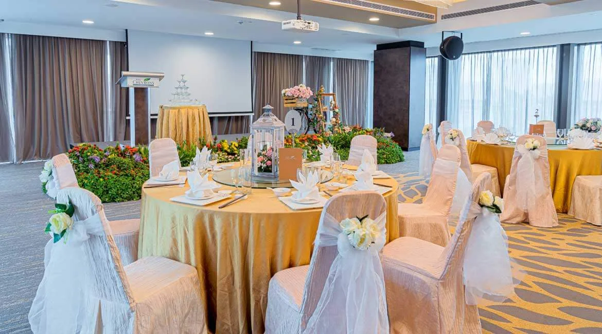 Rose & Carnation Room - Photo 1