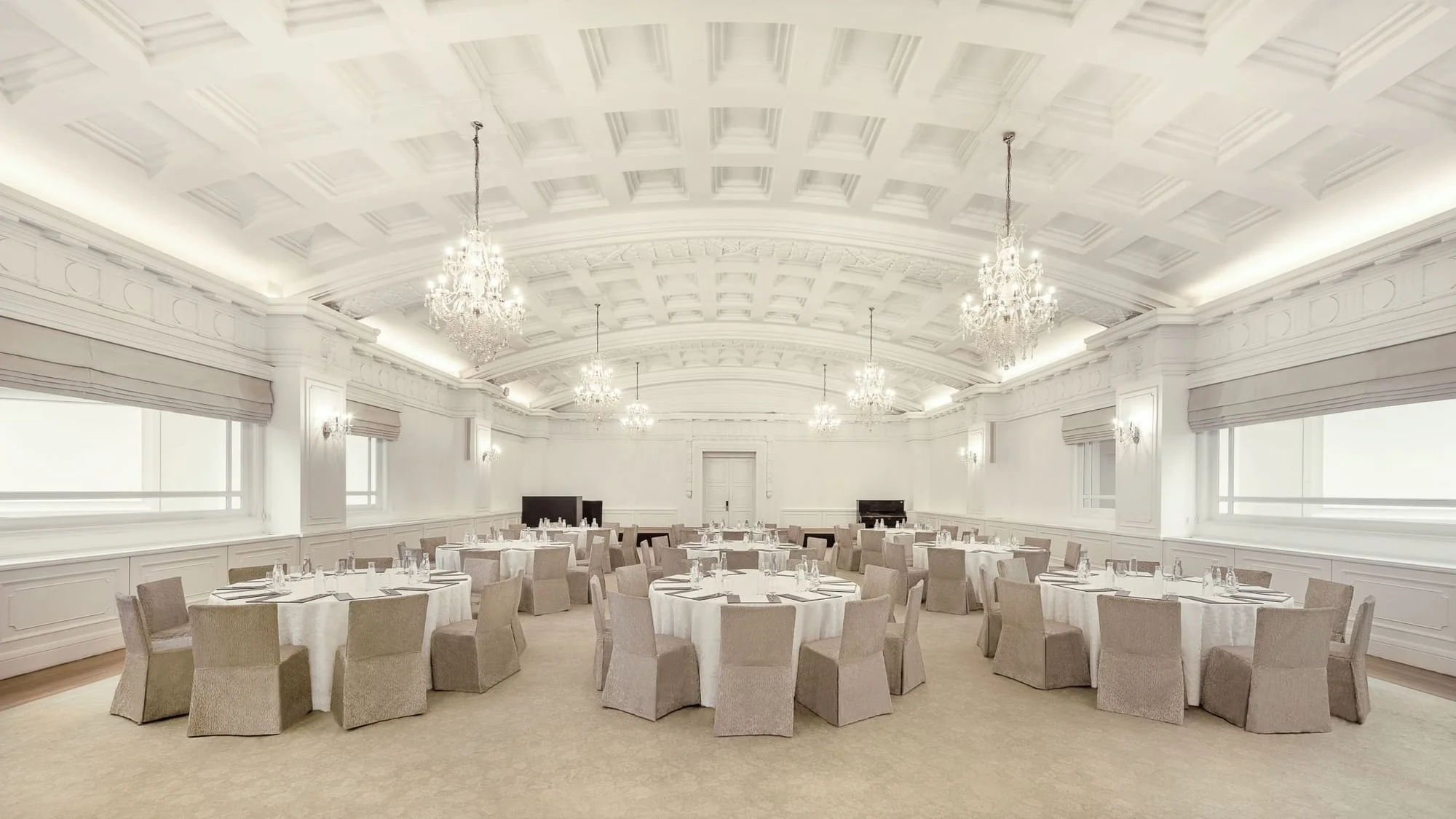 The Straits Room - Photo 1