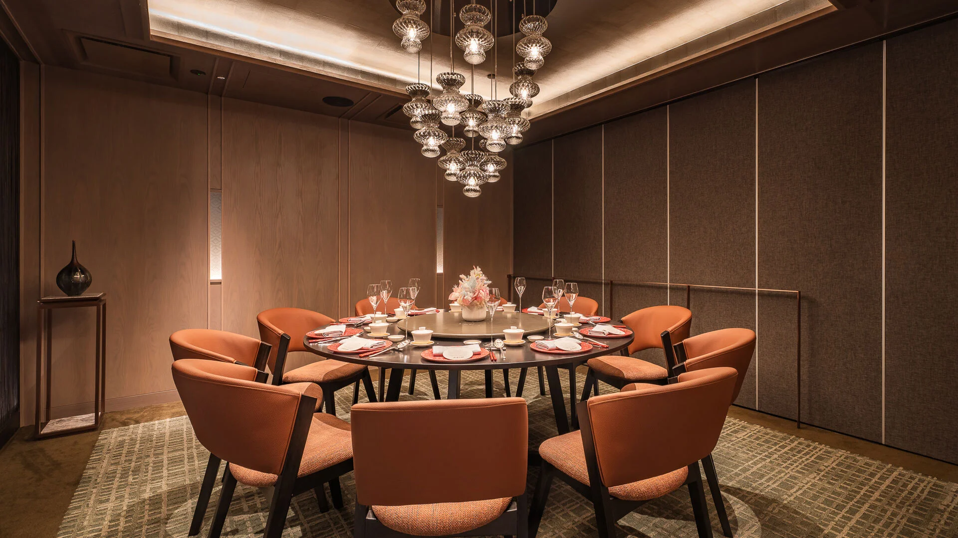 Private Rooms - Photo 3