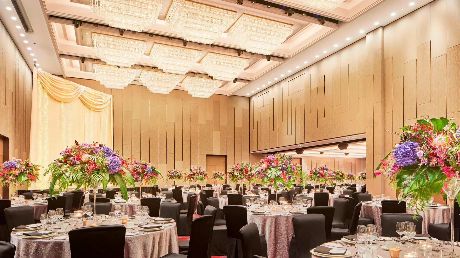 Grand Ballroom - Photo 2