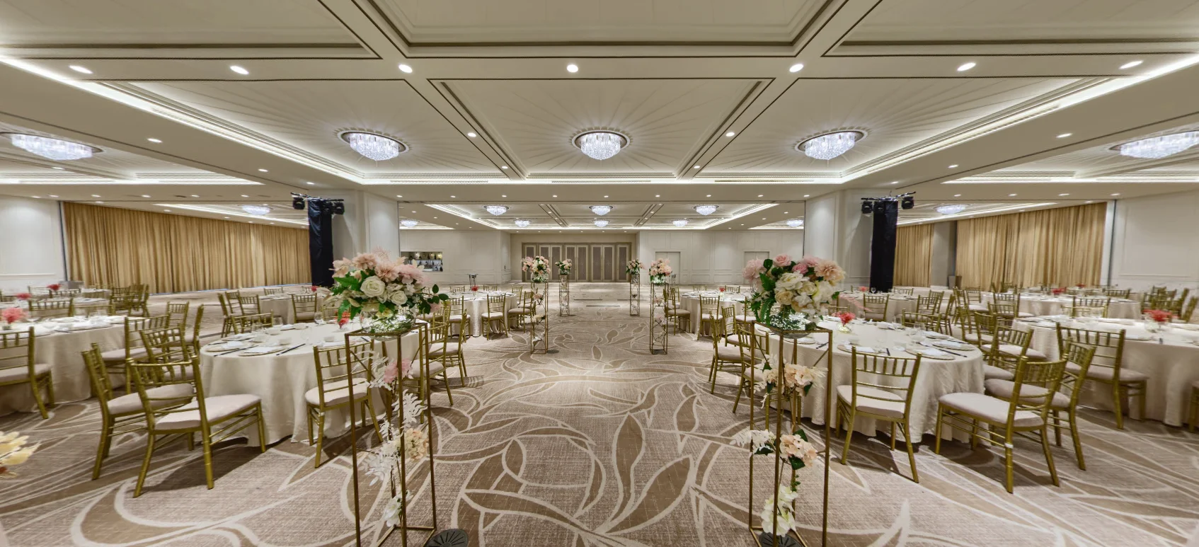 Equarius Ballroom - Photo 2
