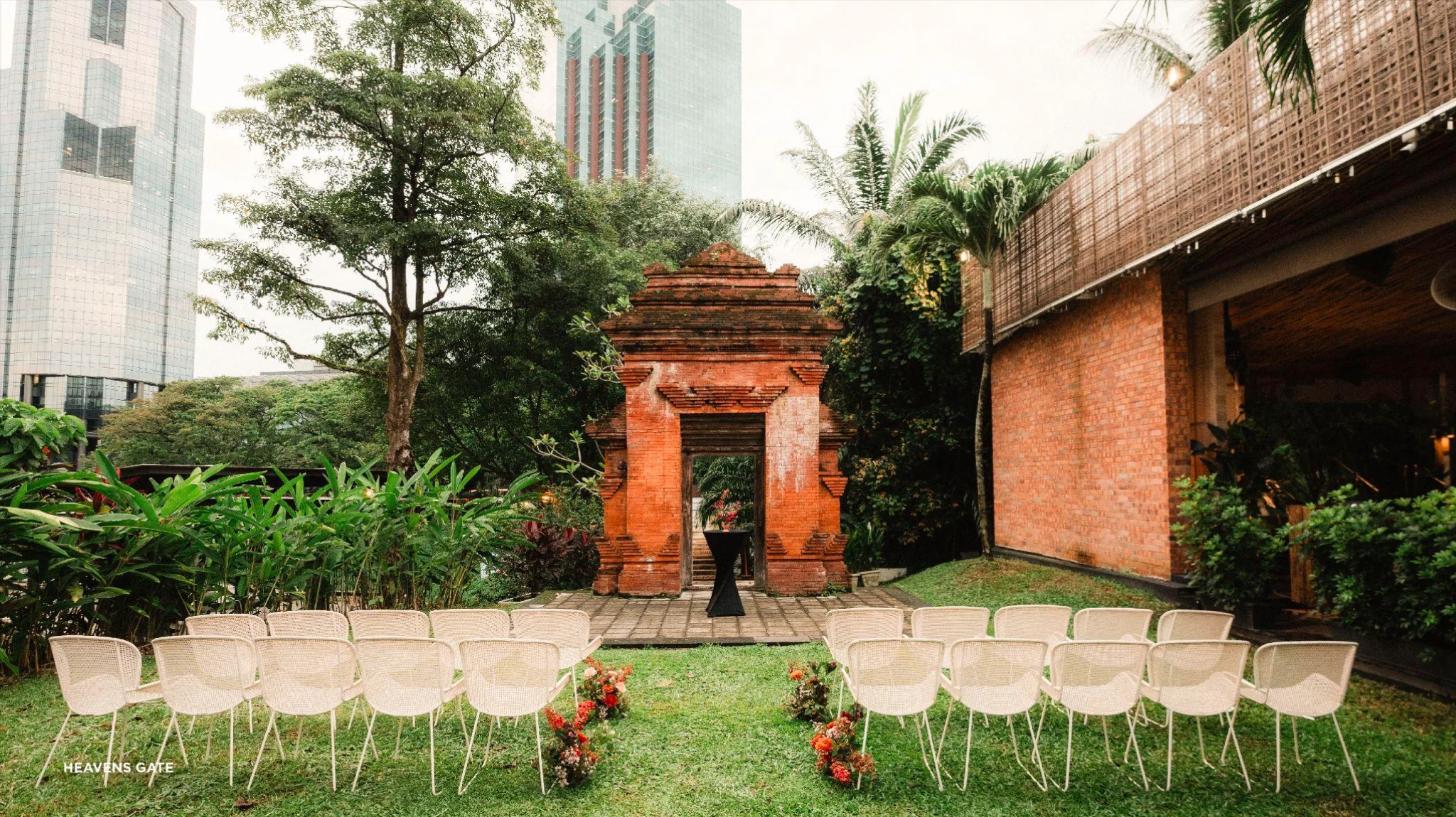 Level 2 Deck - Photo 3