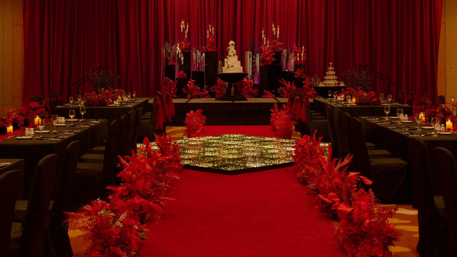 Ballroom + Outdoor Garden Walk Solemnisation - Photo 4