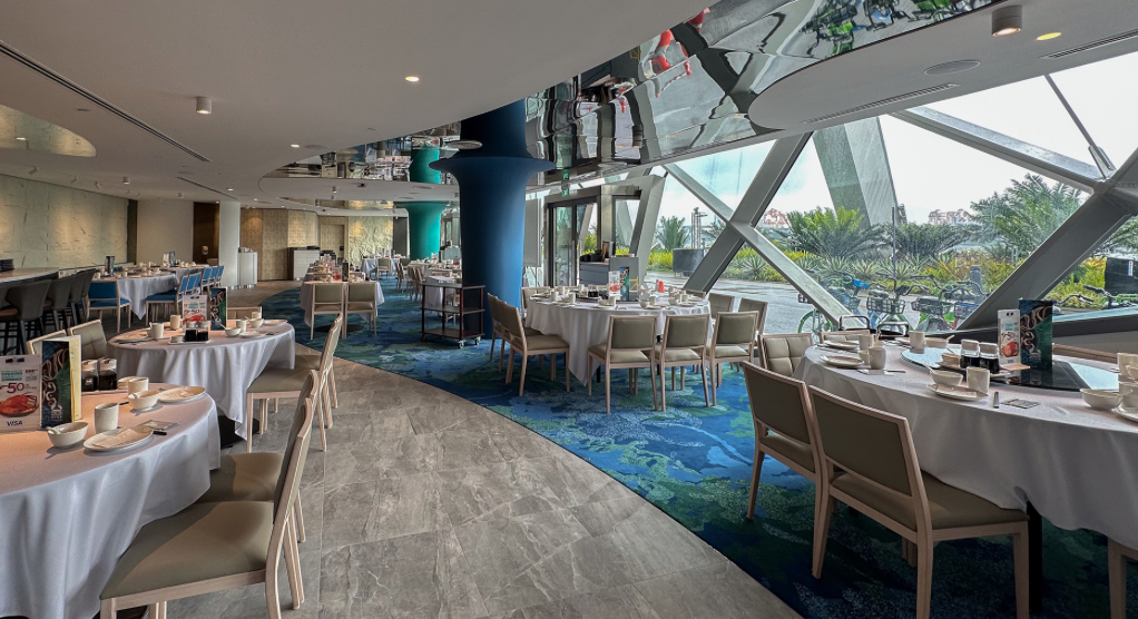 Restaurant - Photo 1