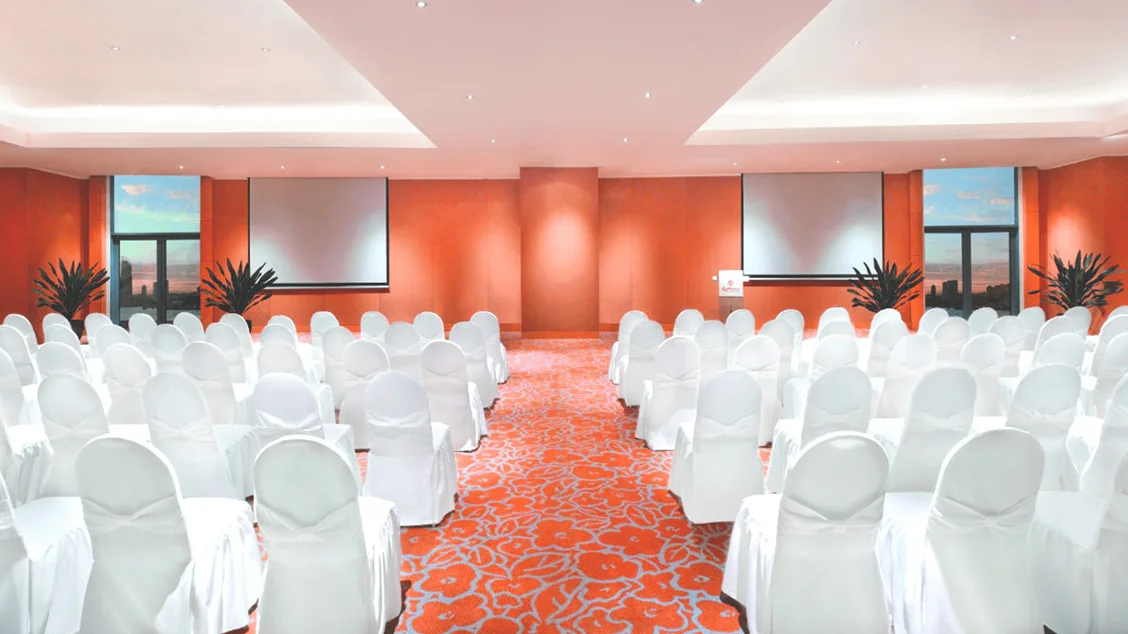 Function Rooms - Photo 2