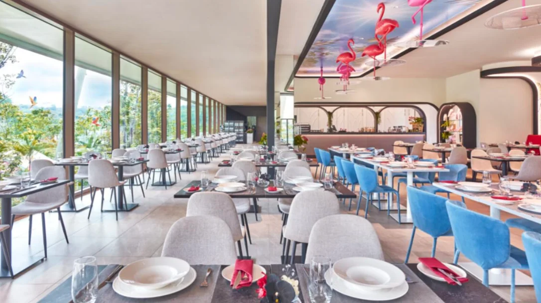 Crimson Restaurant (Bird Paradise) - Photo 3