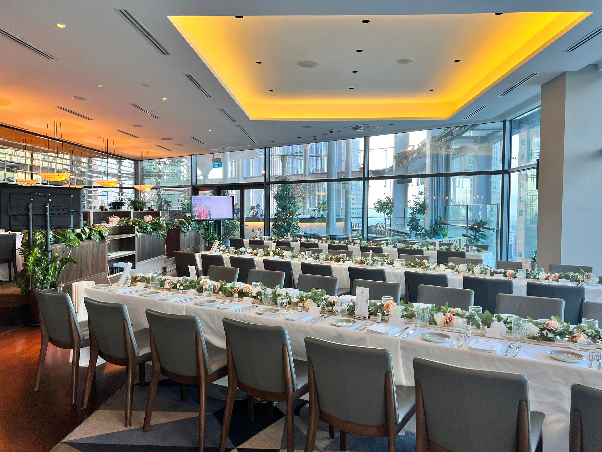 Artemis Grill & Sky Bar - Photo 4