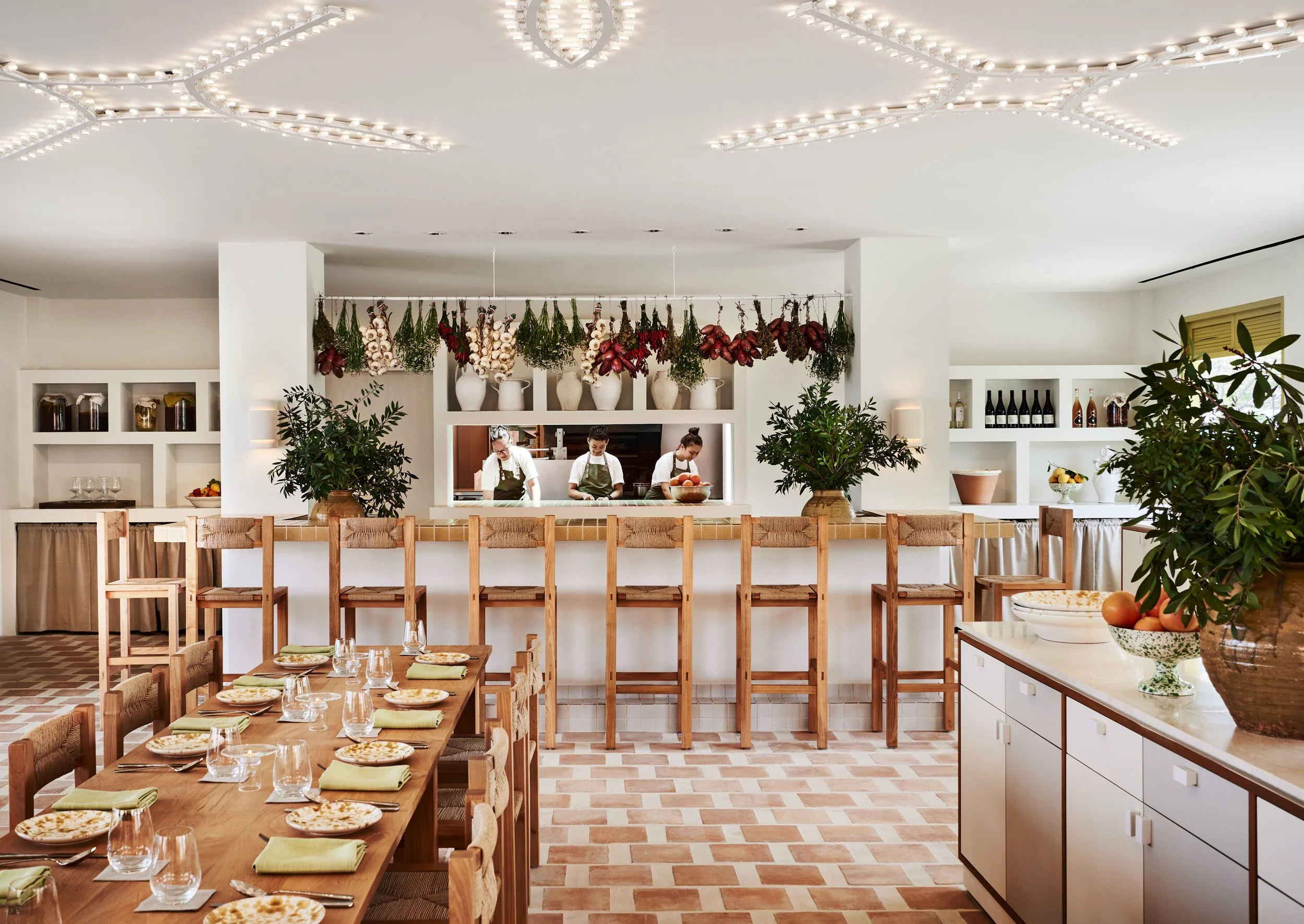 Full Venue - Photo 2