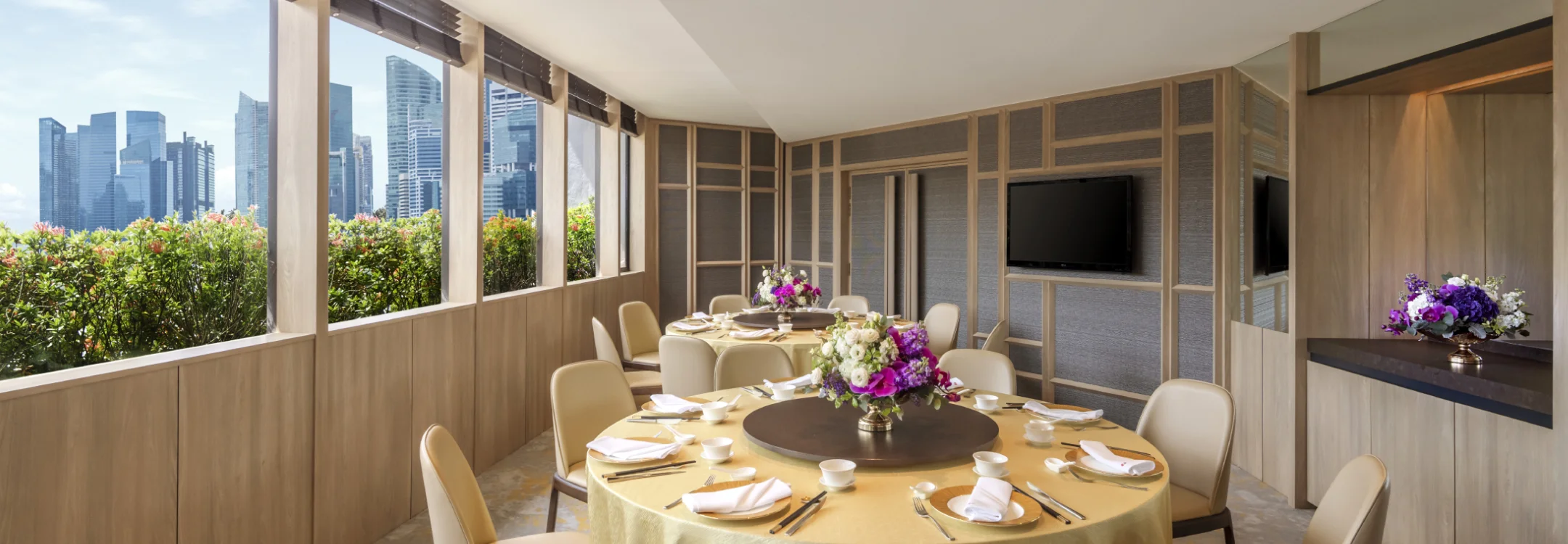 Dining Hall - Photo 2